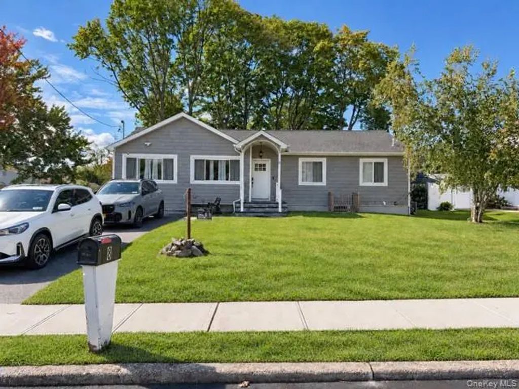 8 Mayflower Court, Brentwood