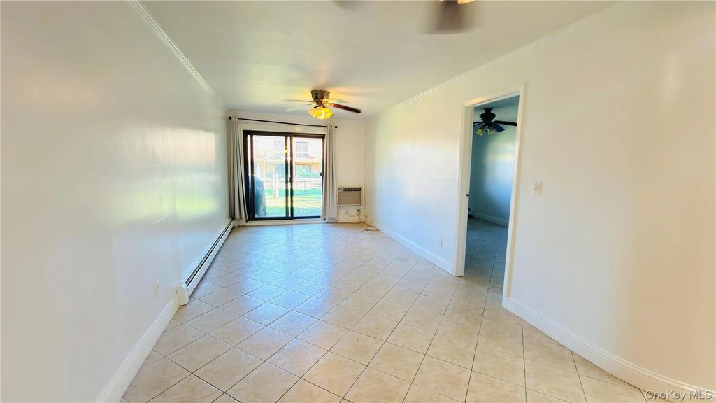 12135 5th Avenue, College Point