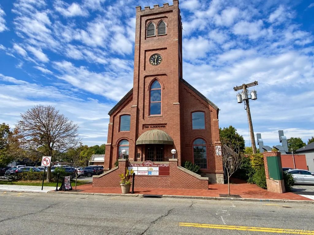 65 Main Street # Suite 303, Warwick
