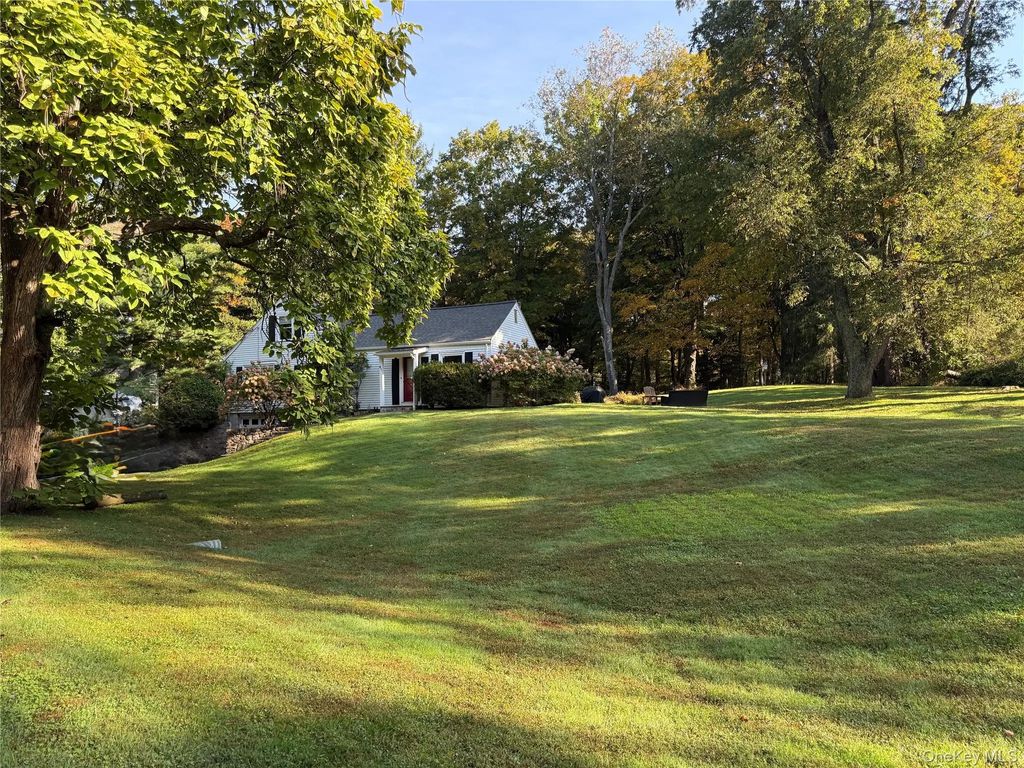 811 Route 35, Cross River