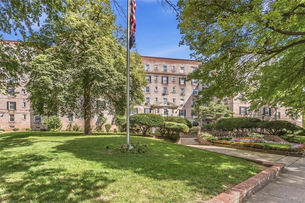 30-51 Hobart Street # #4, Woodside