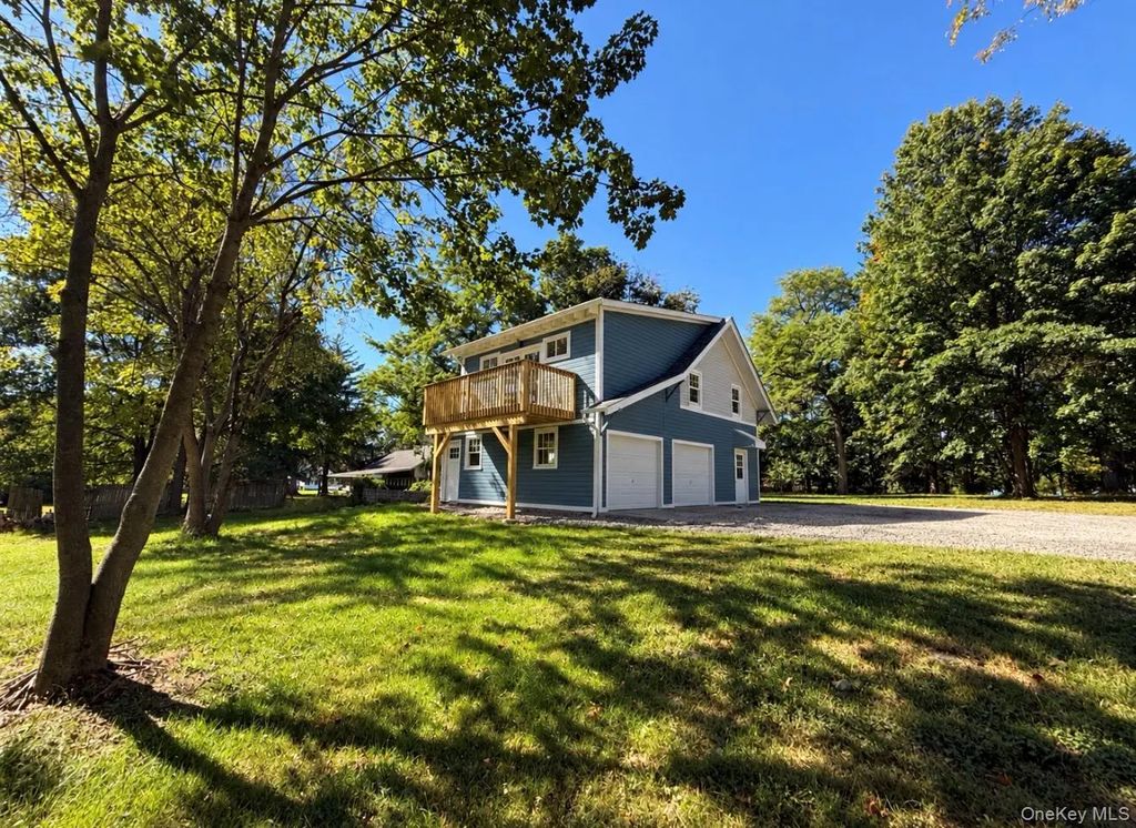 72 Webb Road, Middletown