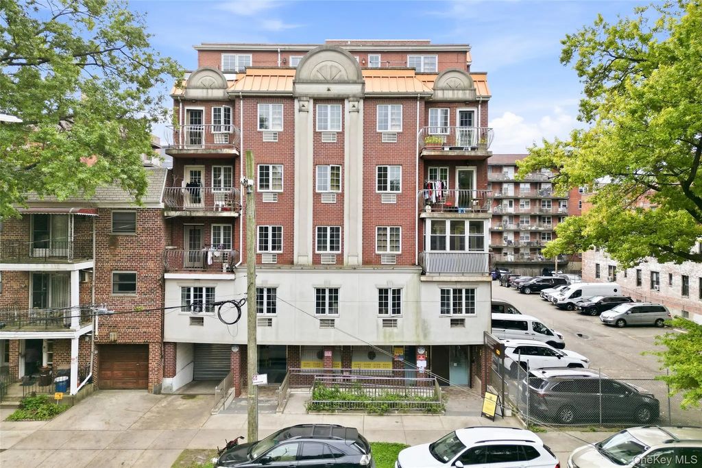 143-36 37th Avenue # 5a, Flushing