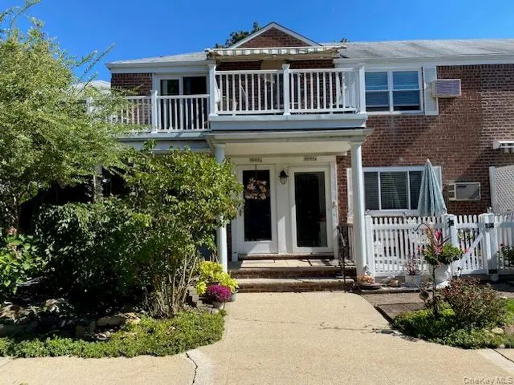 264-63 Langston Avenue # 2nd Floor, Glen Oaks
