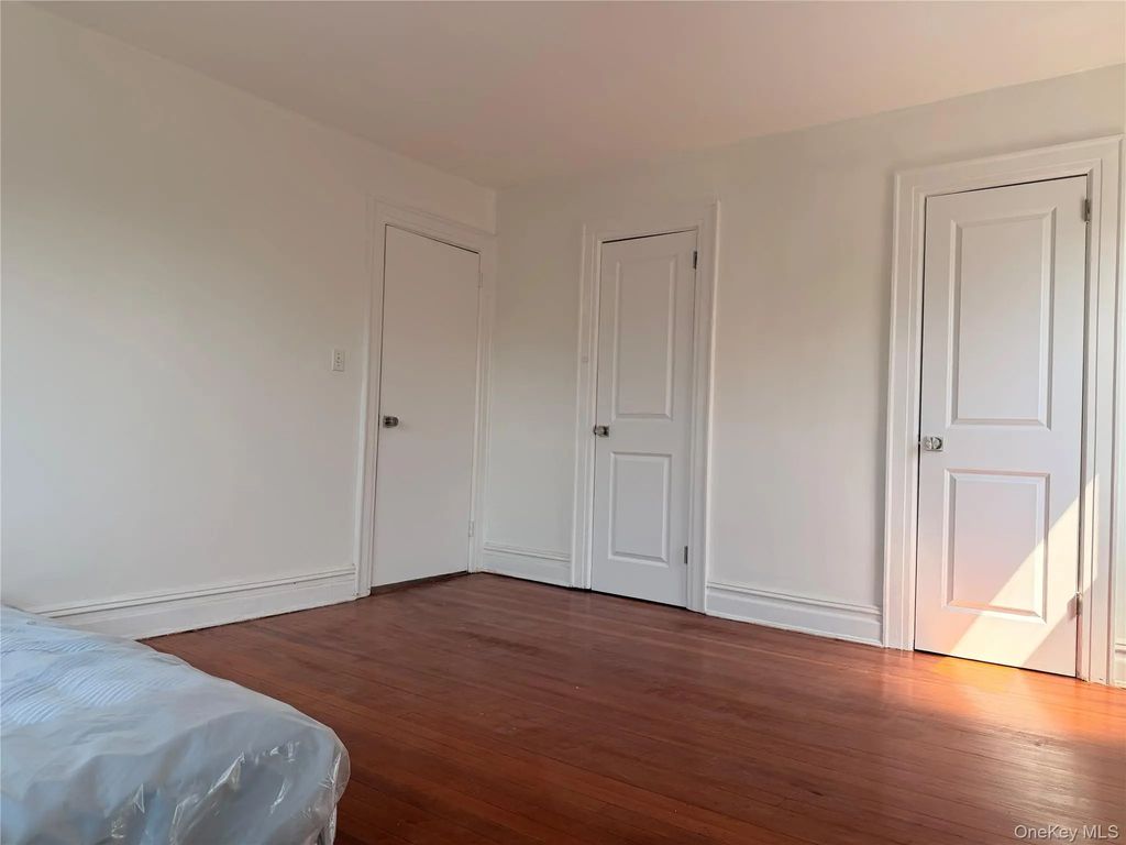 218-35 Appt A 104th Avenue, Queens Village