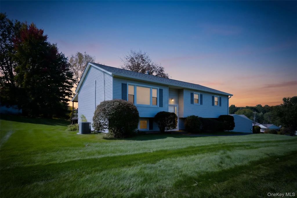 15 Rowell Lane, Wappingers Falls
