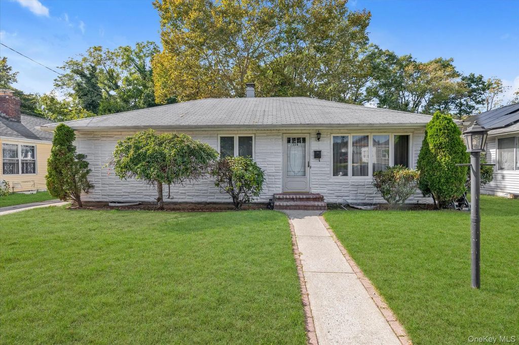 328 Glen Road, West Hempstead