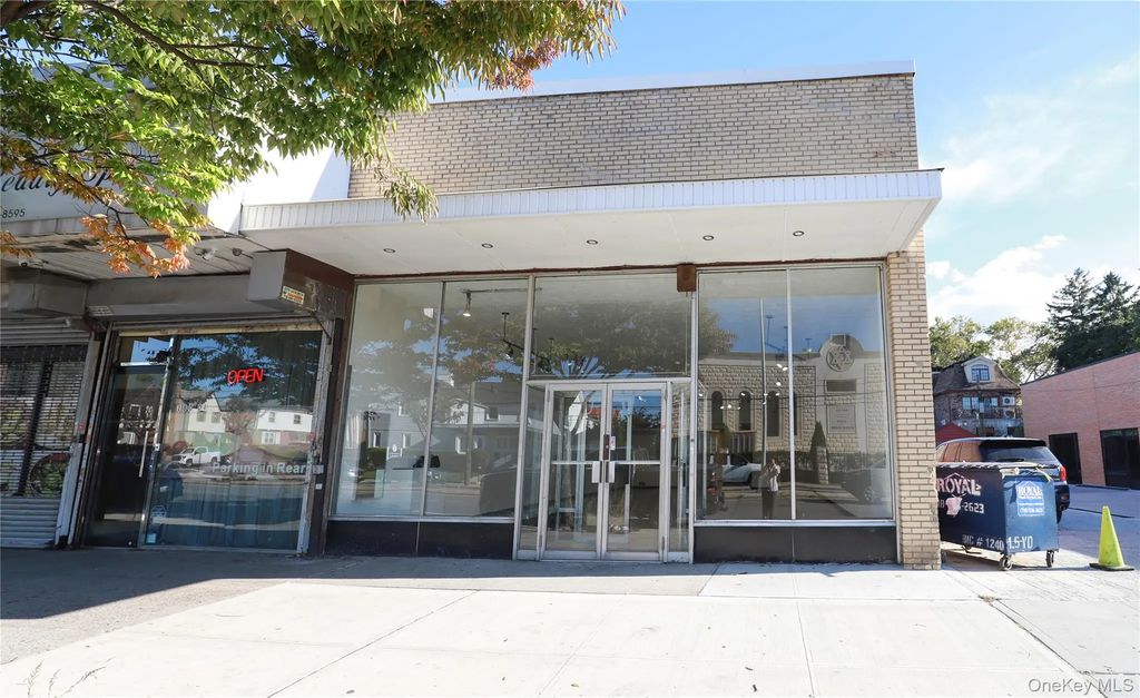 180-02 Union Turnpike # 1fl + Lower Level, Fresh Meadows