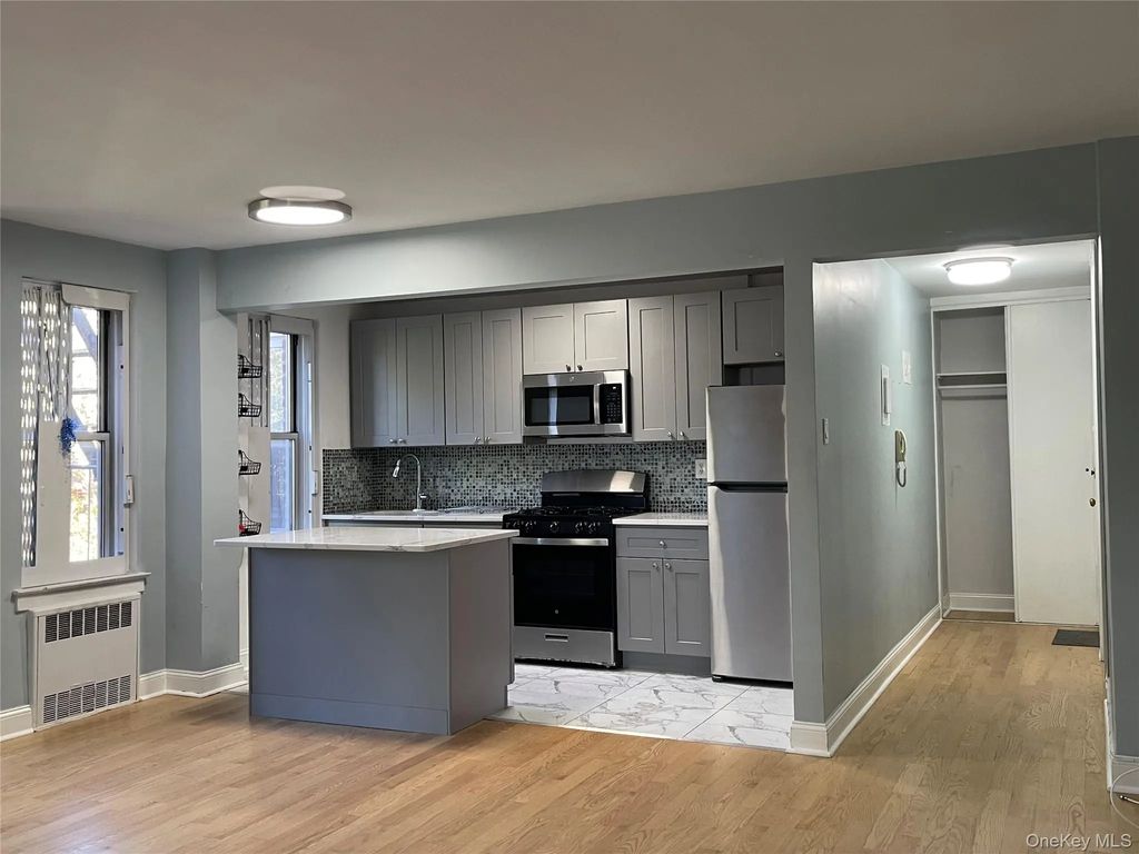 65-35 Yellowstone Boulevard # 5e, Forest Hills