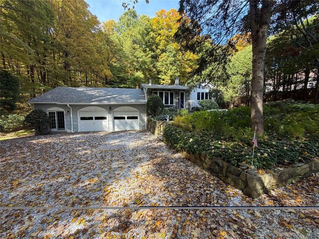 69 Drew Road, Holmes