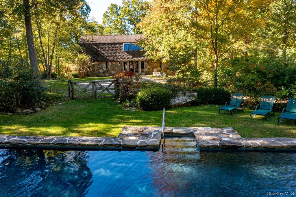 715 Farmers Mills Road, Carmel