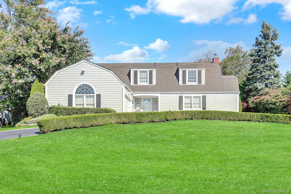324 W Ivy Hill Road, Woodsburgh