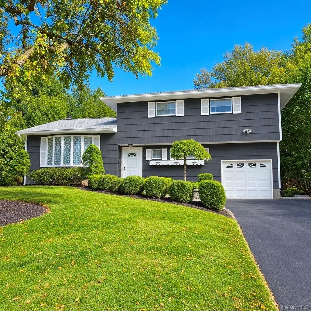 34 Radcliff Drive, New City