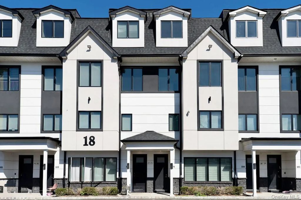 18 Twin Avenue # 304, Spring Valley
