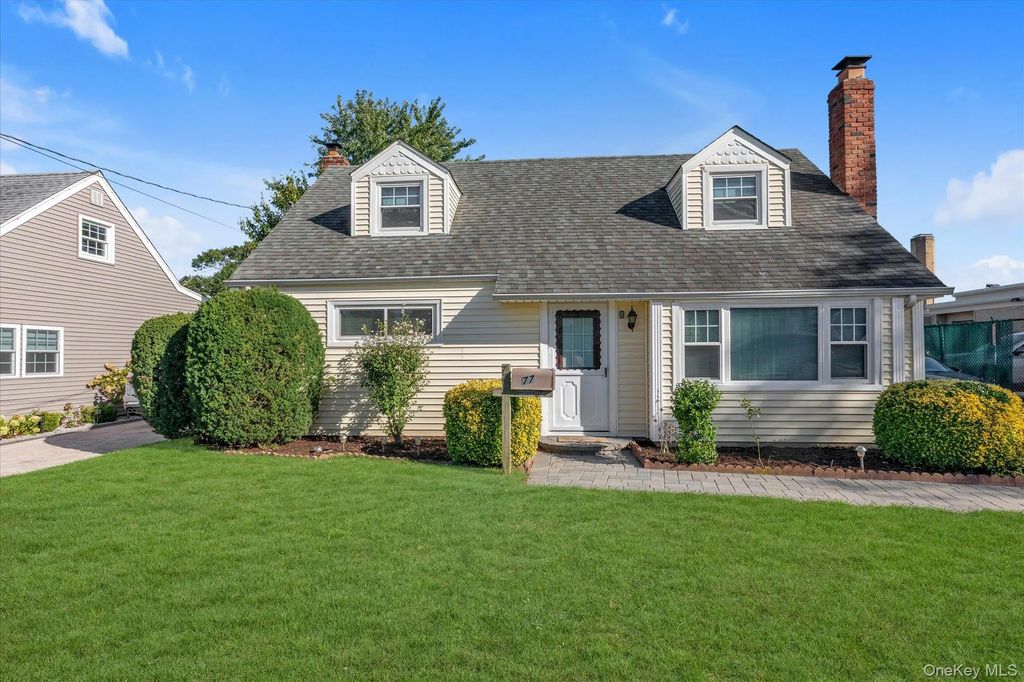 77 Horton Avenue, Valley Stream