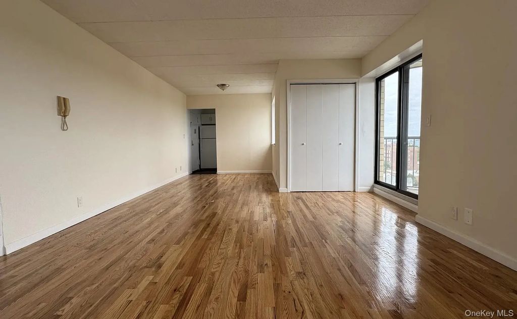 145-18 34th Avenue # 6e, Flushing
