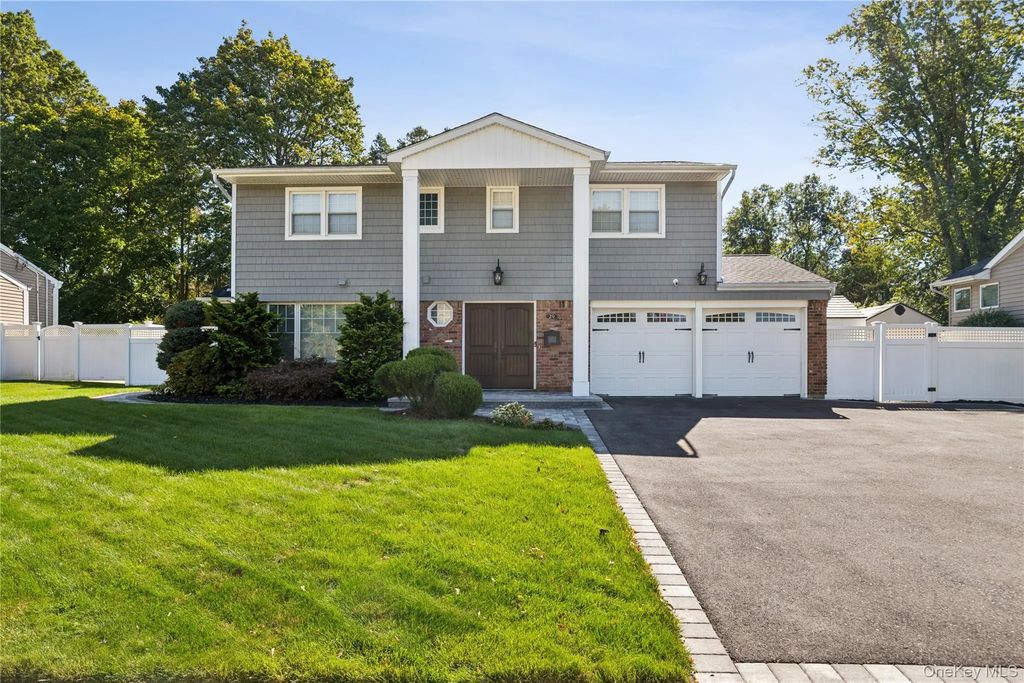 29 Voorhis Drive, Old Bethpage
