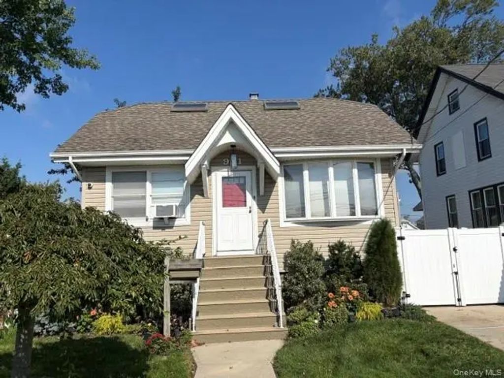 931 Hayes Street, Baldwin