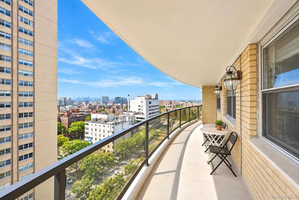 102-30 66th Road # # 17e, Forest Hills