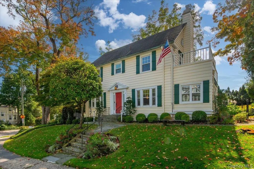 7 Thompson Street, Tuckahoe
