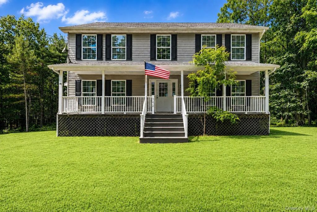 142 Split Rock Drive, Barryville