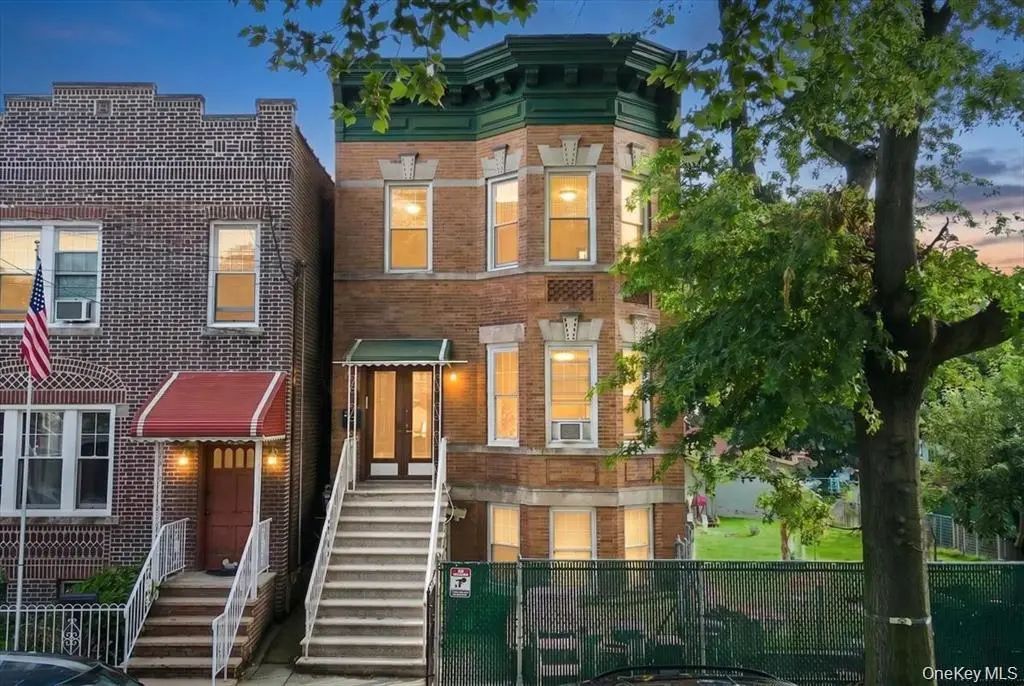 1543 Hollywood Avenue # Apt 1, Bronx