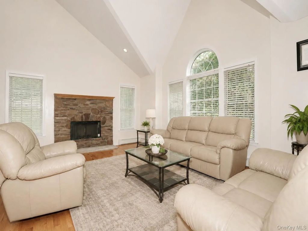 4 Woolf Road, Pomona