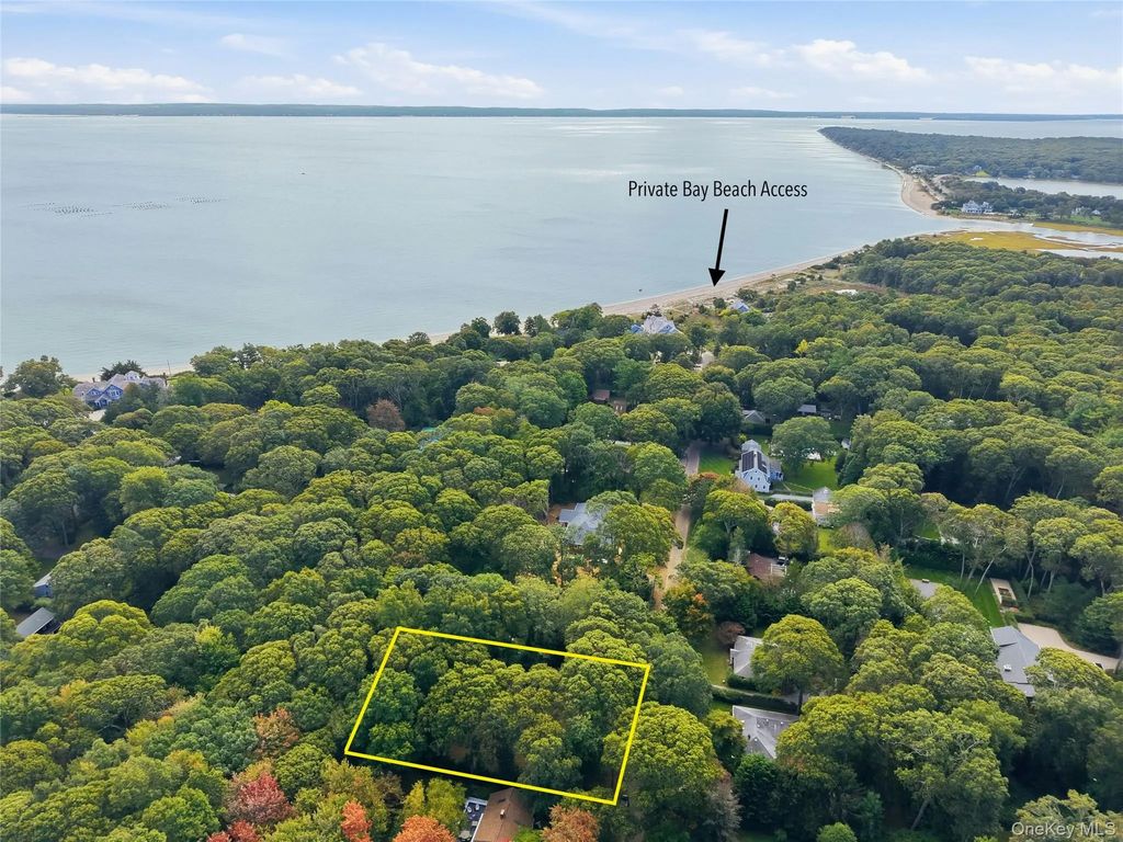 965 Smith Road, Peconic