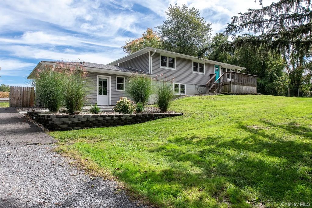 1515 County 31 Route, Germantown