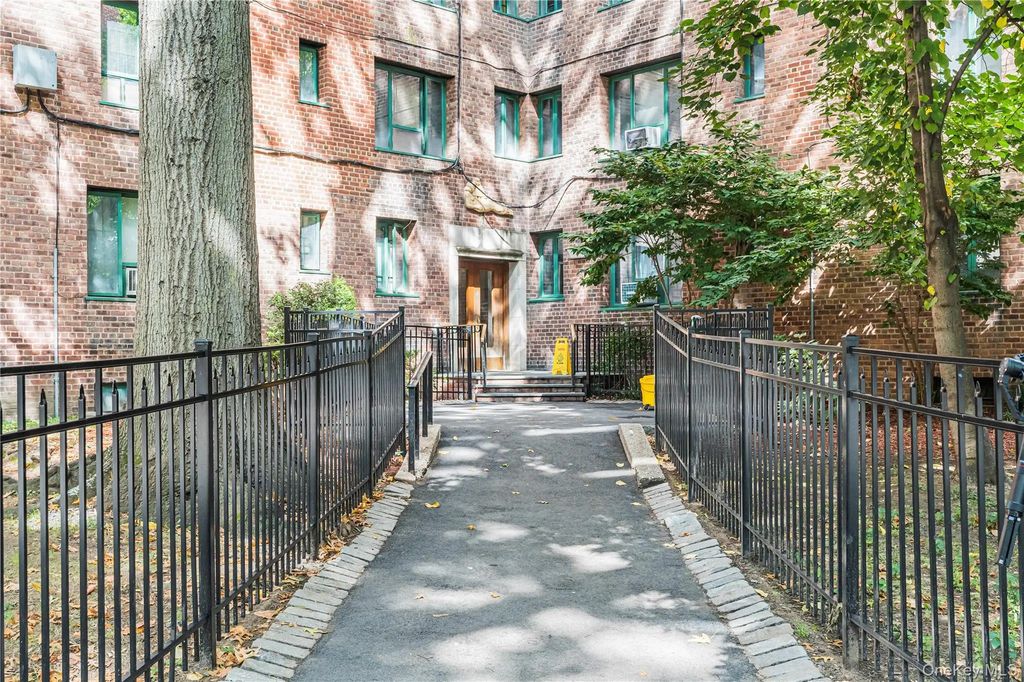 1946 E Tremont Avenue # 5h, Bronx