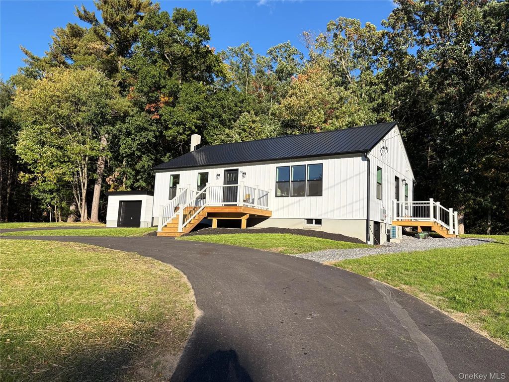 20 Lena Lane, Ruby