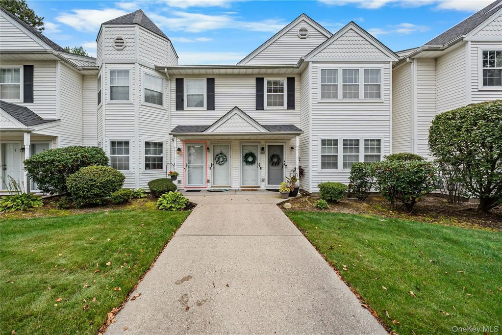 3 Victorian Lane, Medford