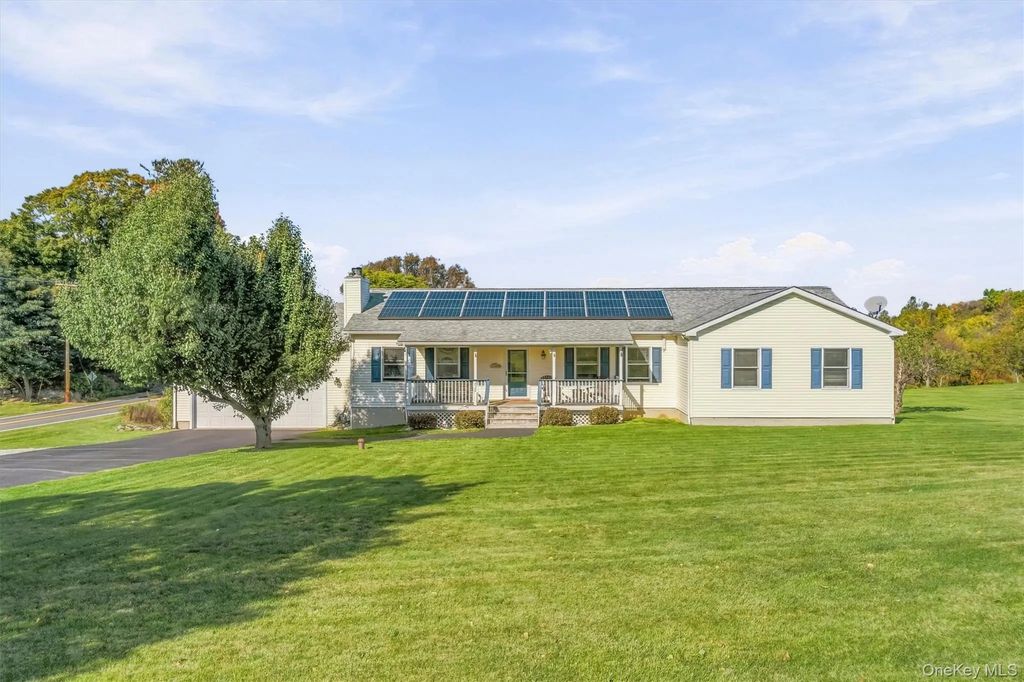 432 Willow Tree Road, Milton