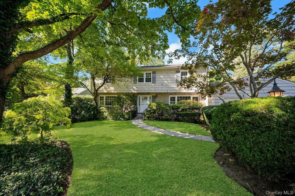 258 Evandale Road, Scarsdale