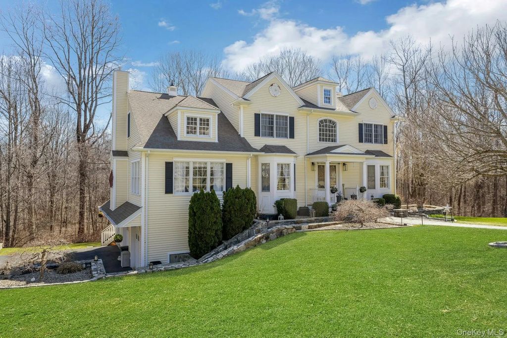 53 Quail Lane, Brewster