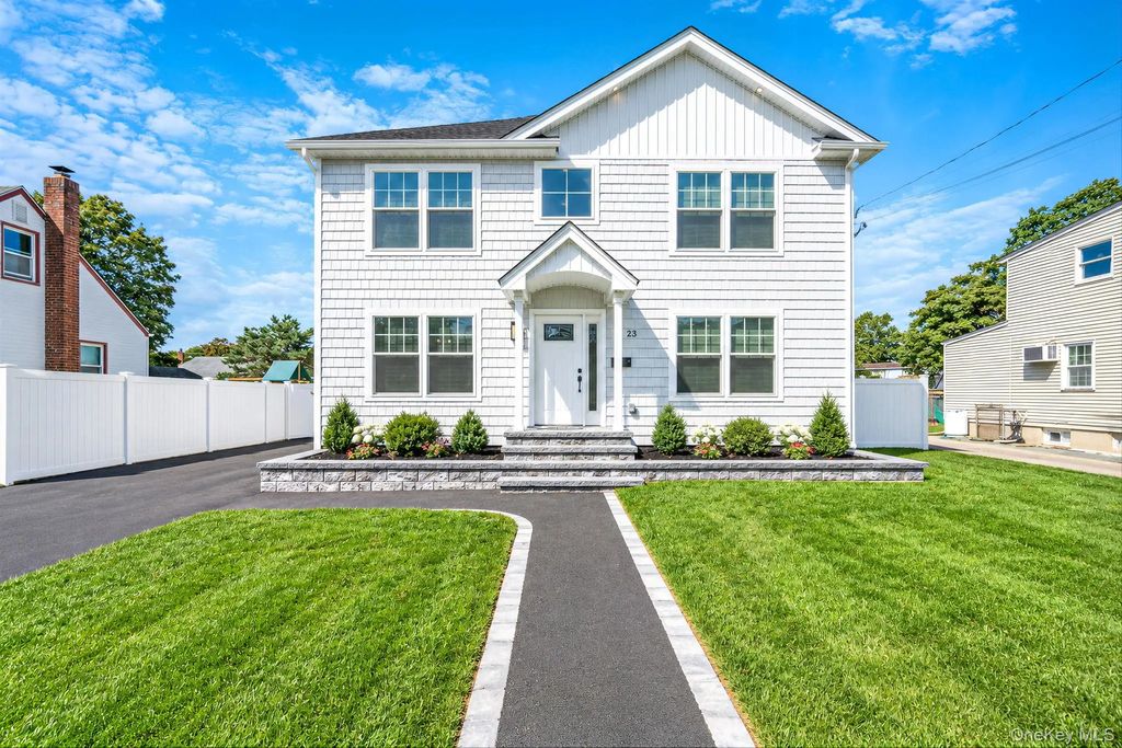 23 Bogart Street, Huntington Station