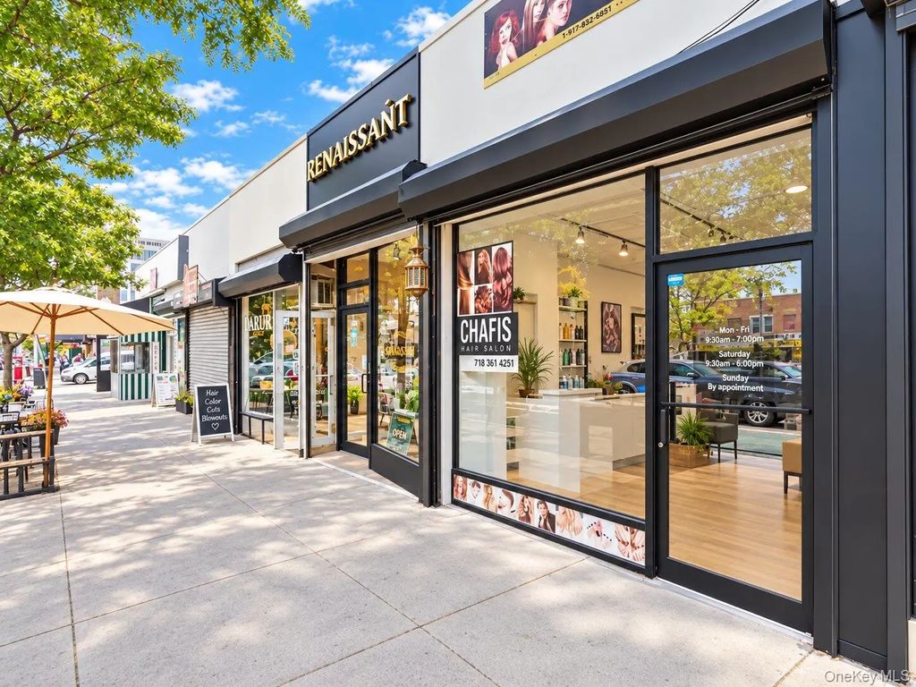40-09 Queens Boulevard, Sunnyside
