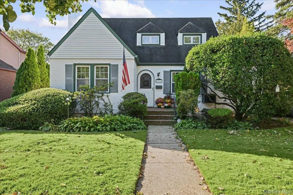 1956 Old Mill Road, Merrick