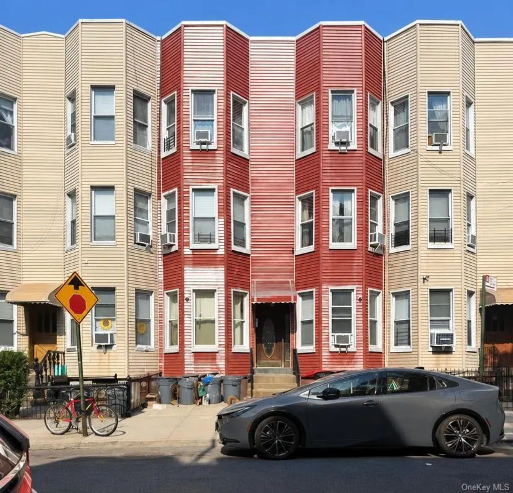 168 Russell Street, Brooklyn
