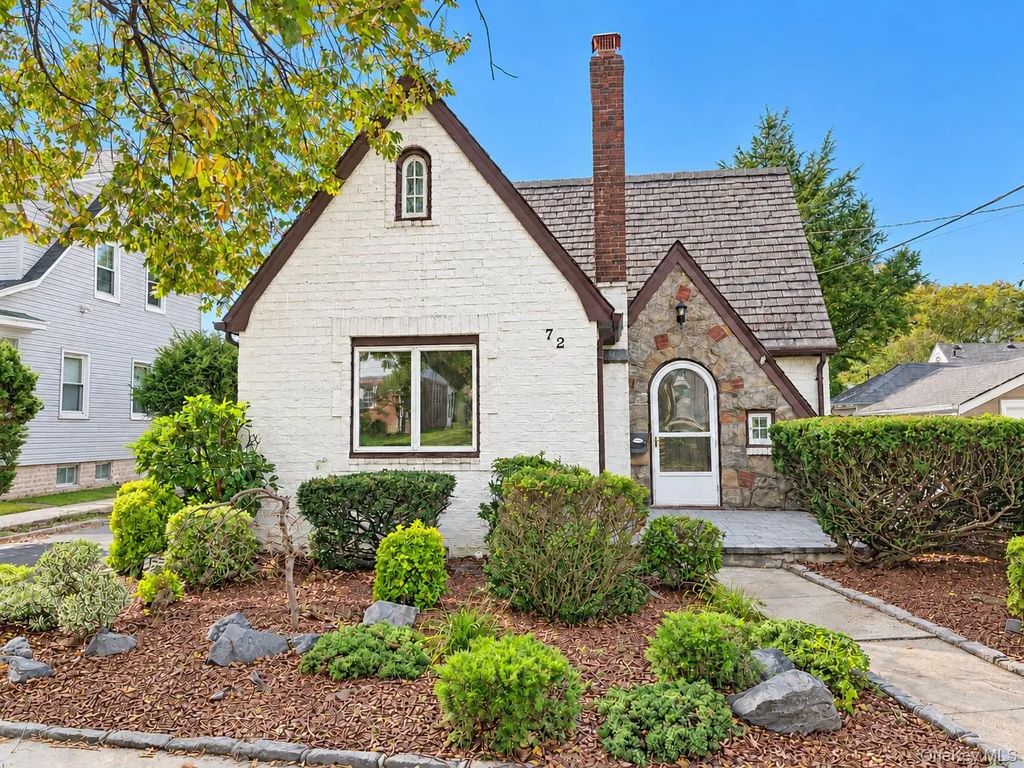 72 Primrose Avenue, Floral Park