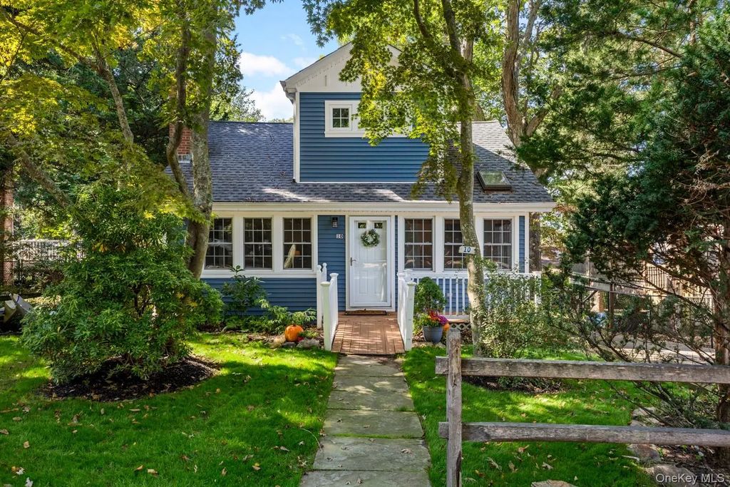 10 Cedar Hill Terrace, Miller Place