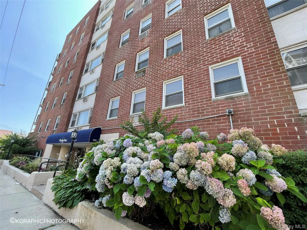 750 Shore Road # 1h 2nd Flr, Long Beach