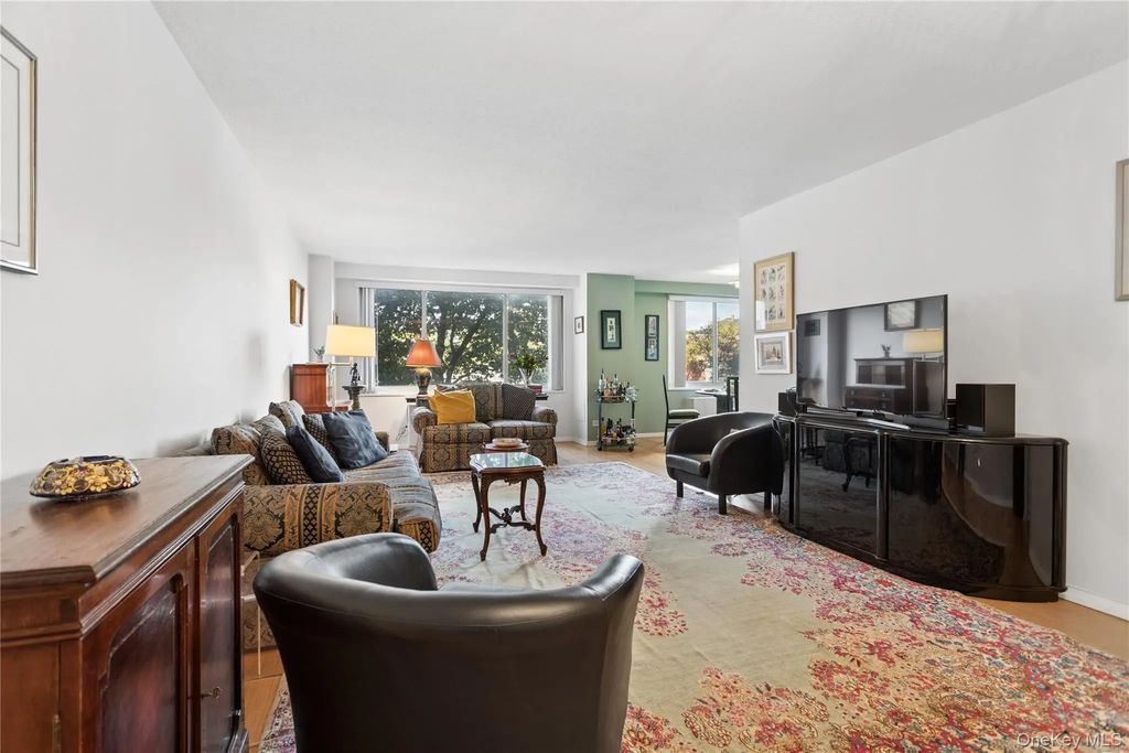 3333 Henry Hudson Parkway # 2a, Bronx