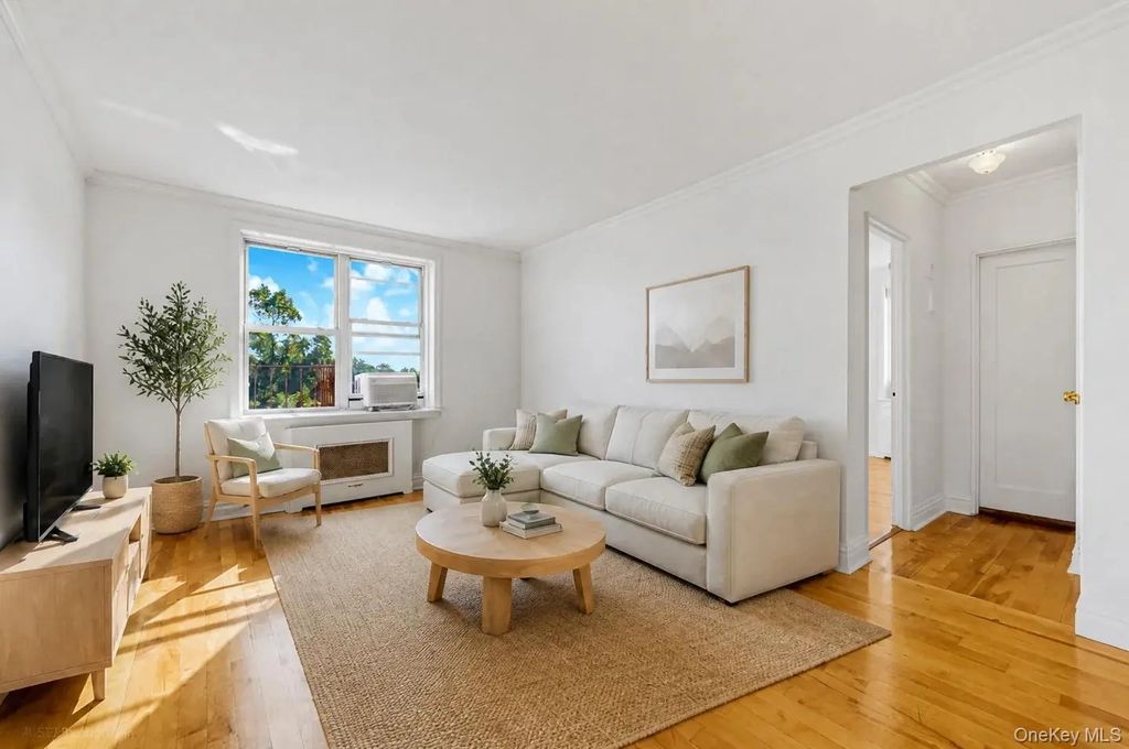 39-30 52nd Street # 6f, Woodside