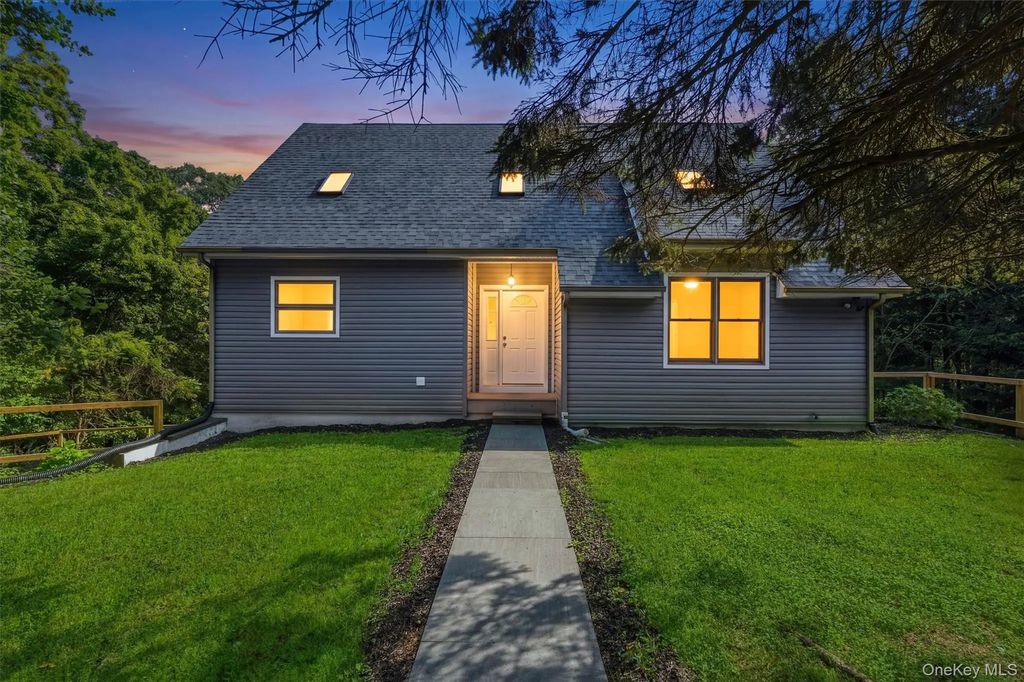 72 East Street, South Salem