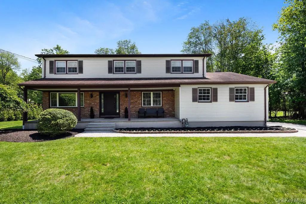 106 S Airmont Road, Suffern