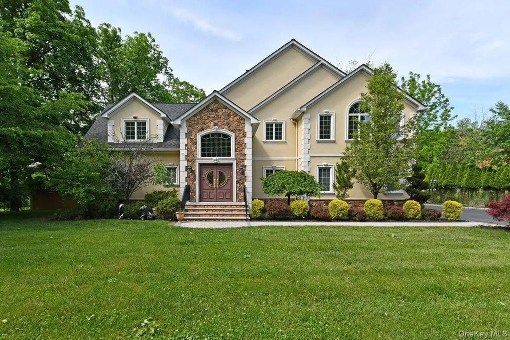 42 Willow Tree Road, Monsey