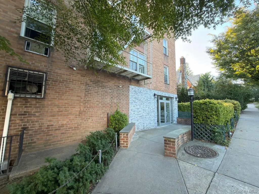 8336 Beverly Road # 5g, Kew Gardens