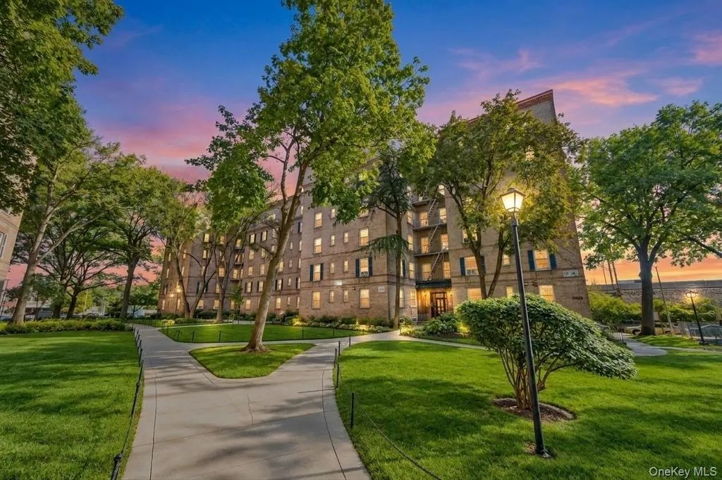 51-42 30th Avenue # 4j, Woodside