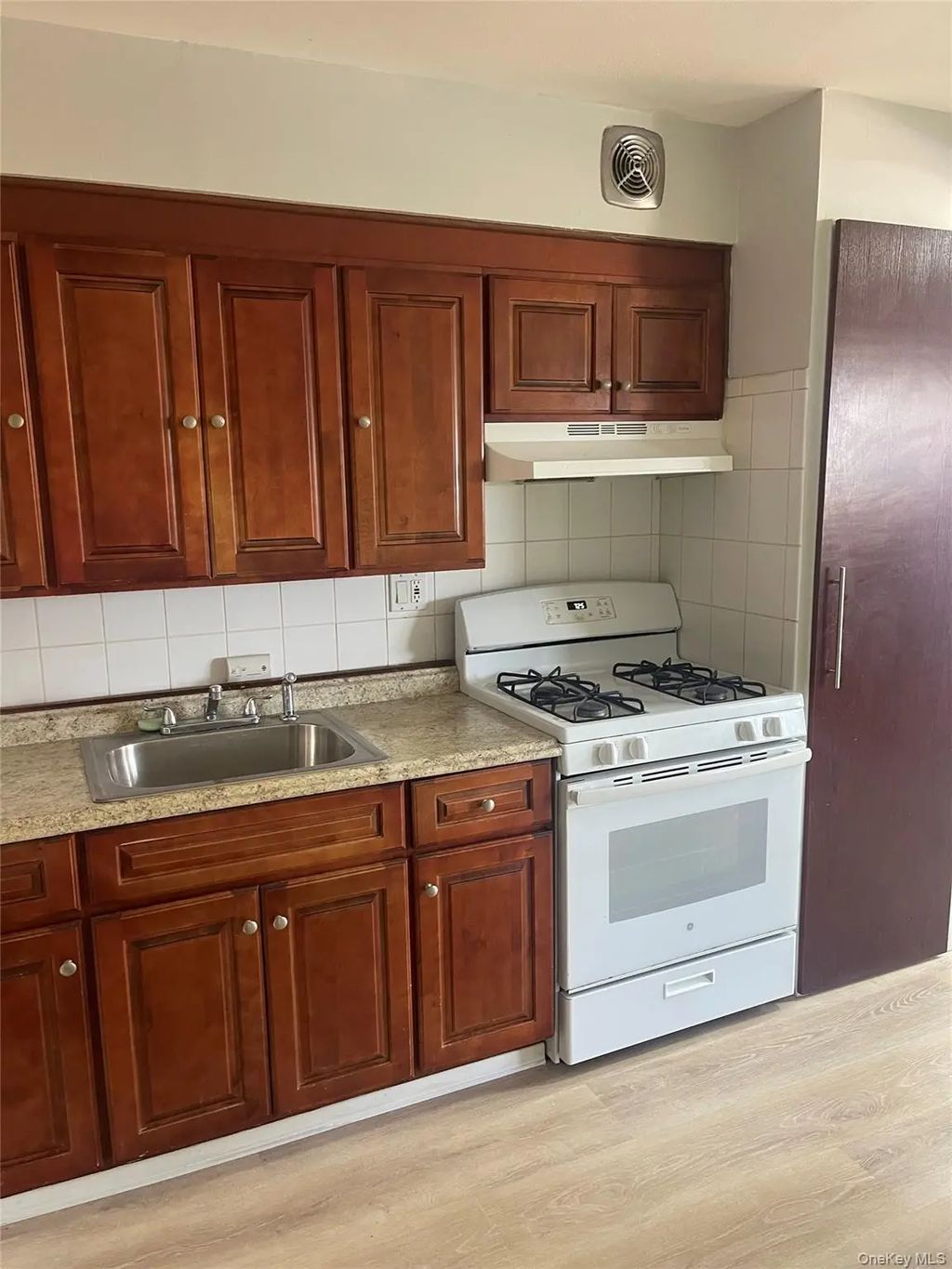 84-07 266th, Floral Park